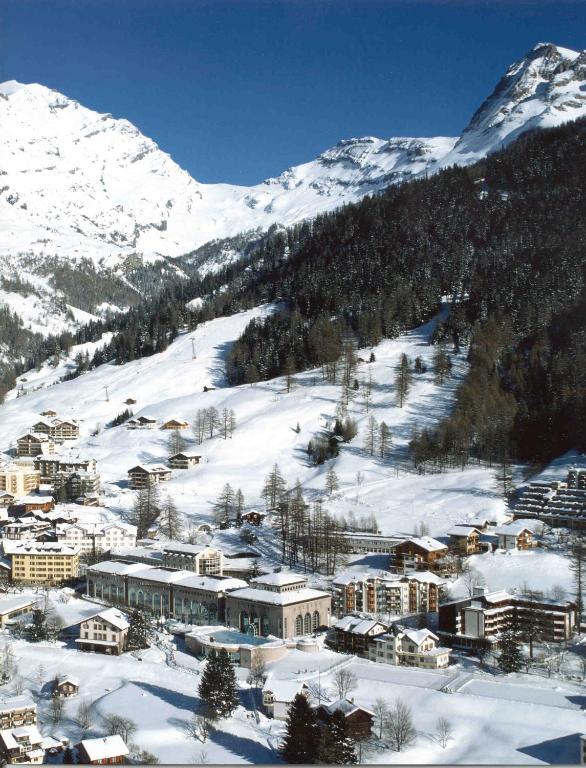 Appartementhaus La Promenade Leukerbad Zimmer foto